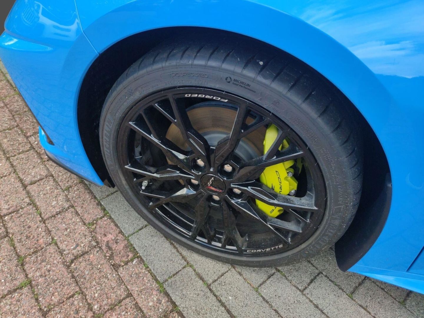 Fahrzeugabbildung Corvette C8 Stingray Cabrio 3LT 6.2 V8-Voll-Lift-Magnetic