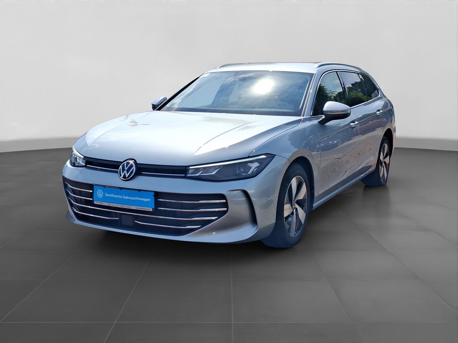 Volkswagen Passat Variant 1.5 eTSI DSG BUSINESS LED NAVI AH foto 2