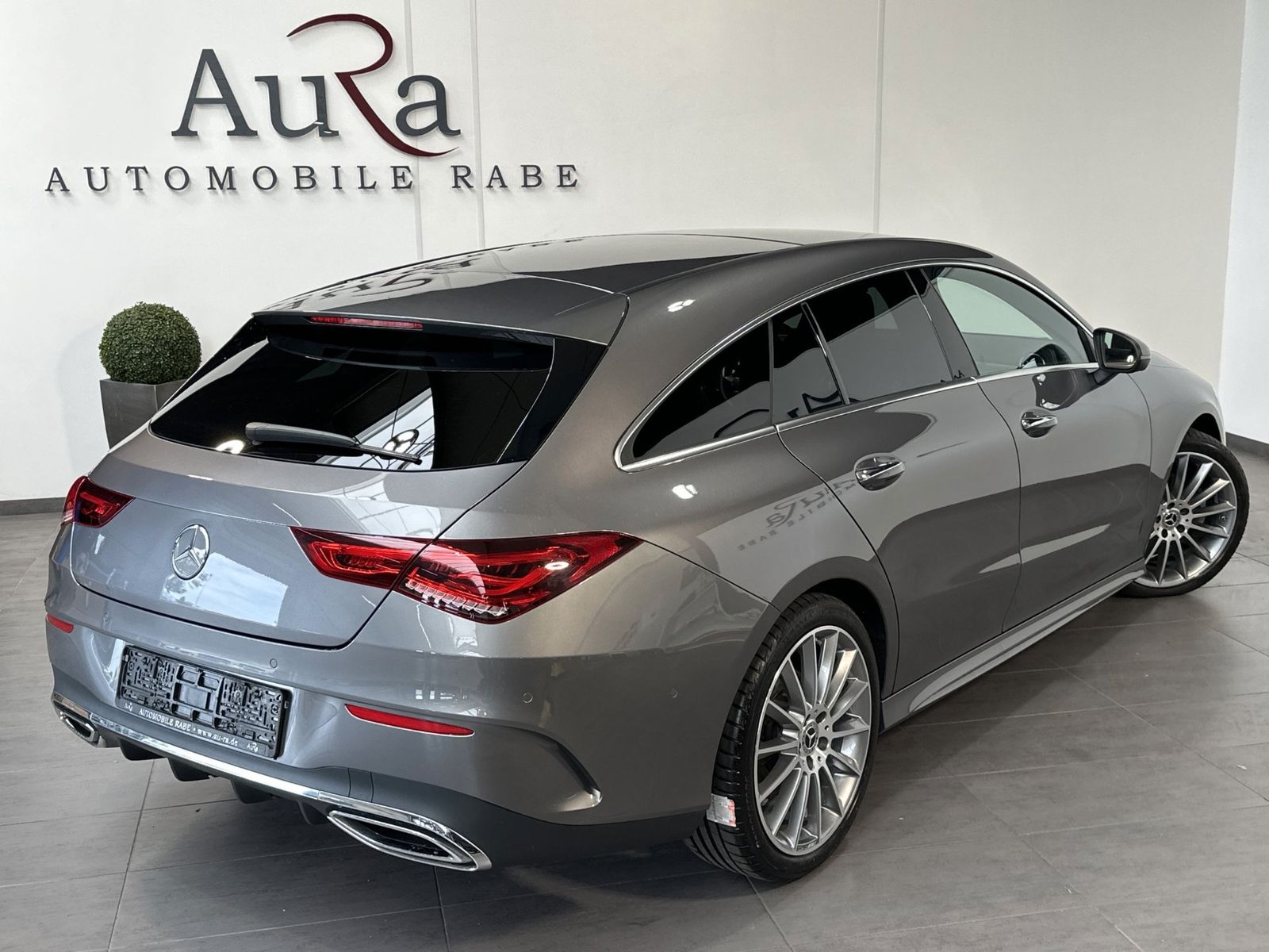 Fahrzeugabbildung Mercedes-Benz CLA 200 Shooting Brake 4M AMG-Line NAV+LED+360°