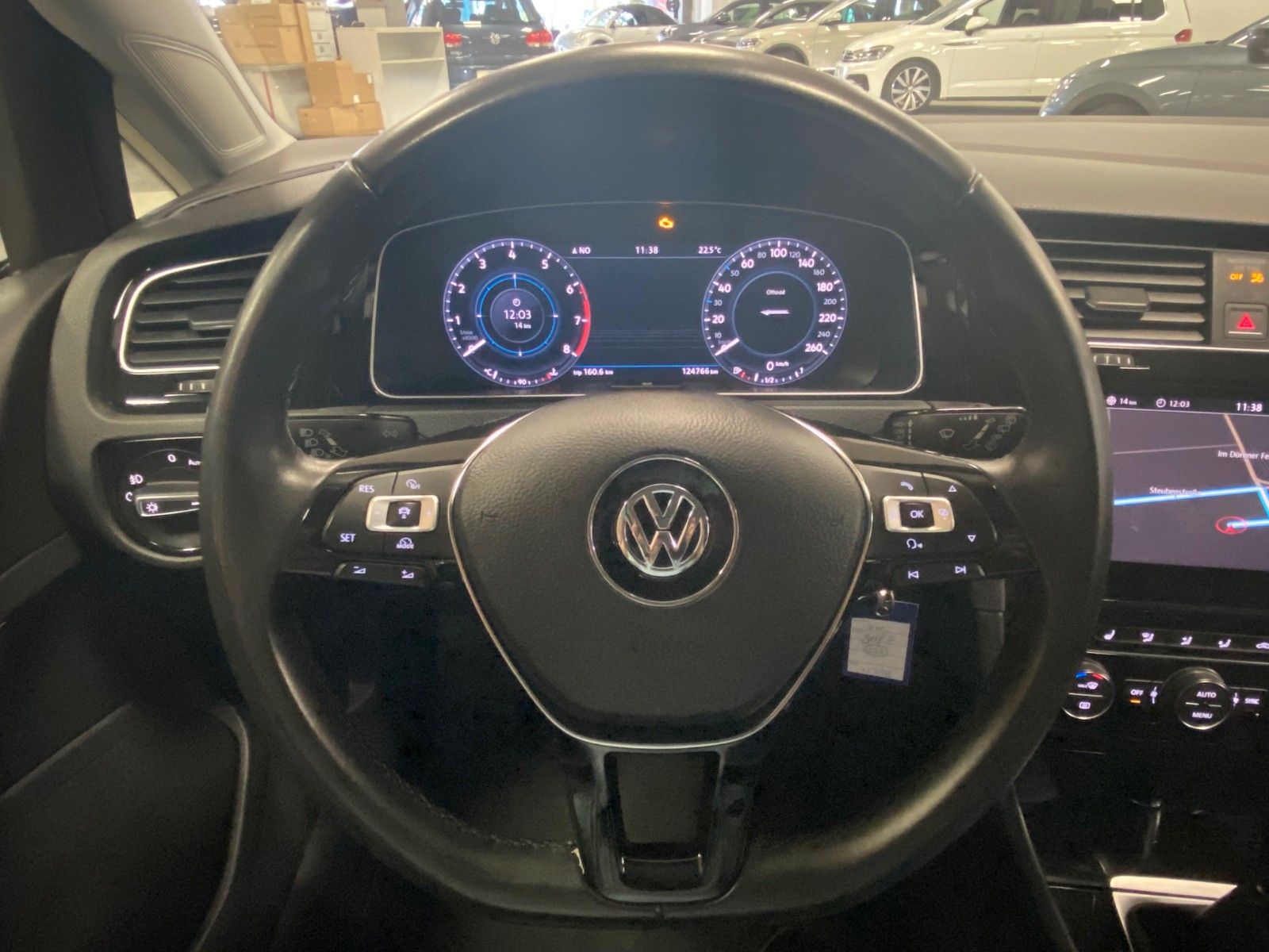 Fahrzeugabbildung Volkswagen Golf  7 1.4 TSI Highline+NAVI+LED+ergoActive+ACC