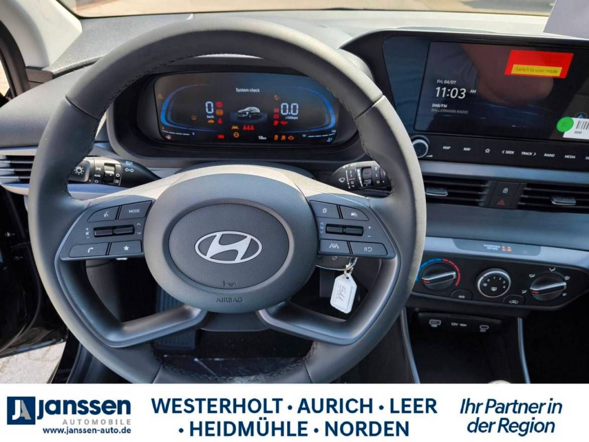 Fahrzeugabbildung Hyundai BAYON Select PDC Klima Start-Stopp Rückfahrkame