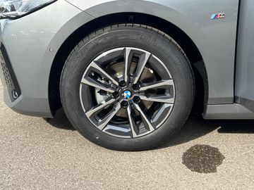 BMW 220i M Sportpaket Head-Up DAB LED WLAN RFK Shz