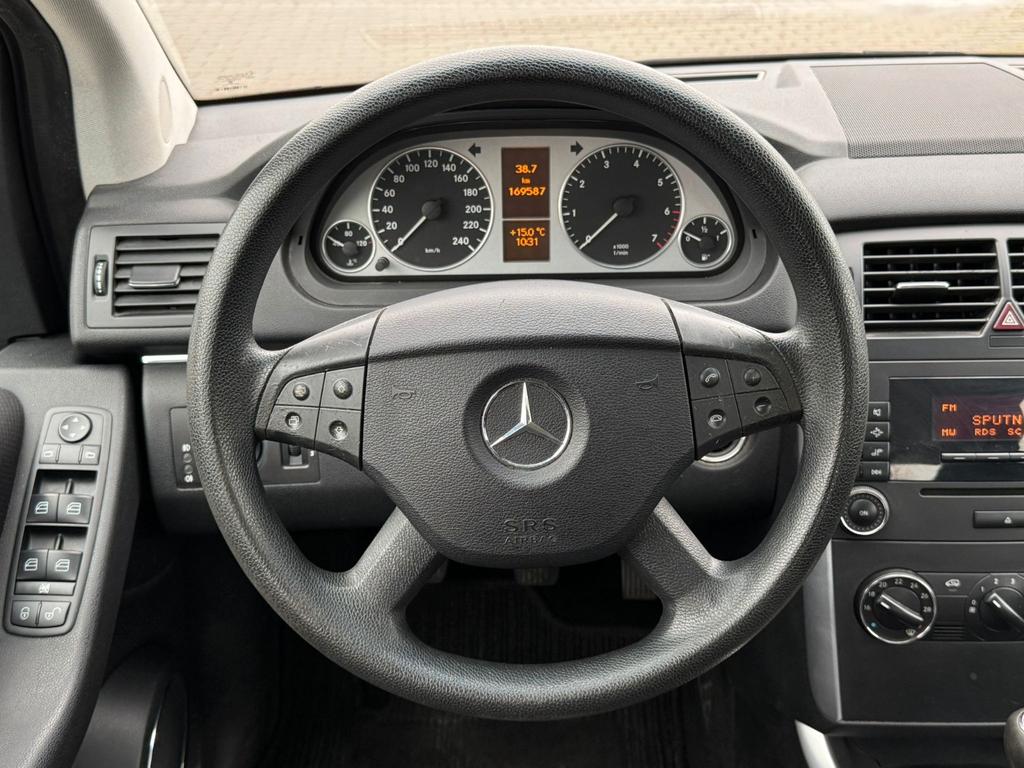 Mercedes-Benz B 170