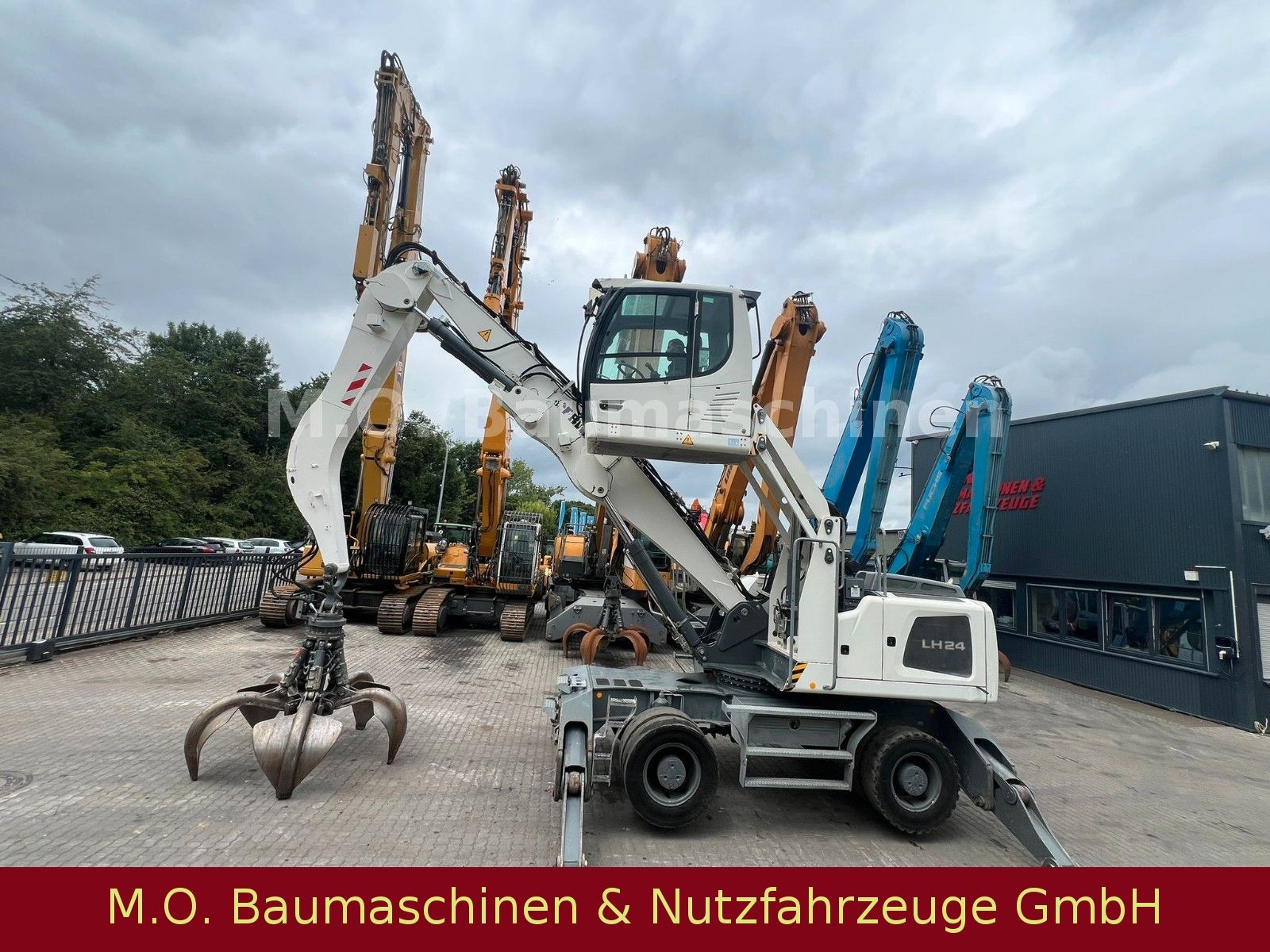 Fahrzeugabbildung Liebherr Liebherr LH24 Umschlagbagger / Hochf.Kabine/ZSA/