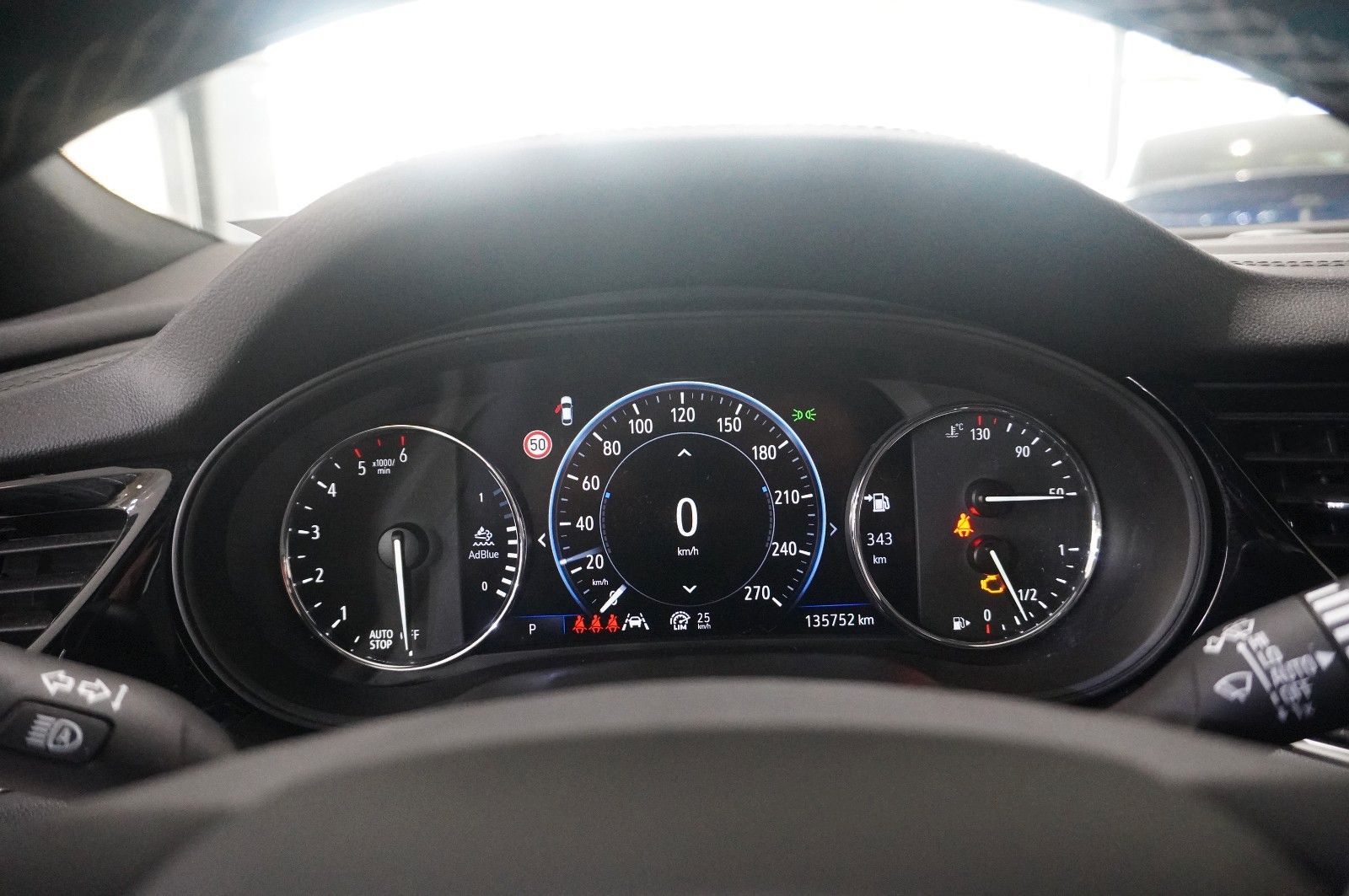 Fahrzeugabbildung Opel Insignia B ST 2.0D ELEGANCE NAVI/LED/KAMERA/DAB+