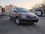 Nissan Almera Tino 2.2 Disel - Nissan Almera Tino Kombi Gebrauchtwagen