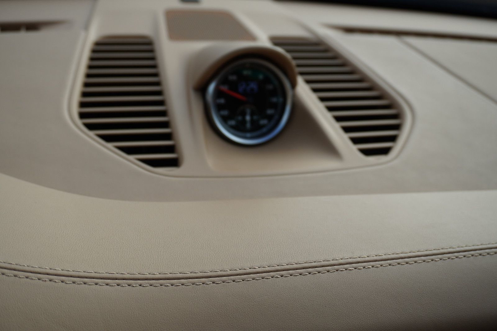 Fahrzeugabbildung Porsche 991 Carrera 4 Cabriolet