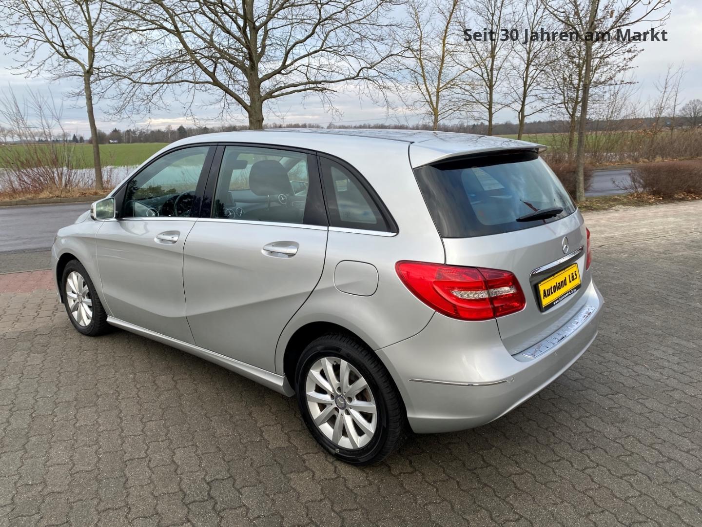 Mercedes-Benz B 180 Automatik, Bi-Xenon, PDC, SH, Allwetter, A