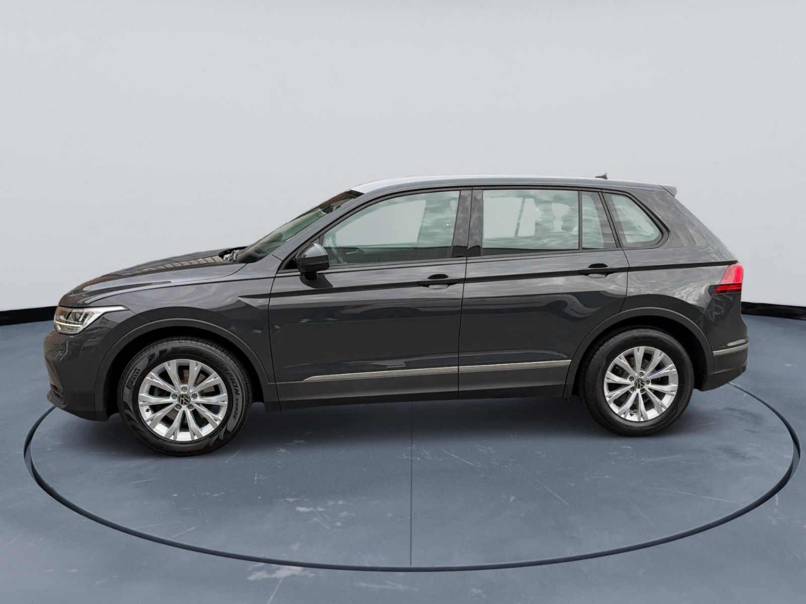 Volkswagen Tiguan Basis PDC NAVI LED foto 4