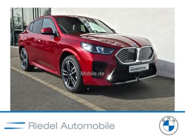 BMW Leasingangebot: BMW ix2 xDrive30 M Sportpaket Head-Up AHK DAProf h/k