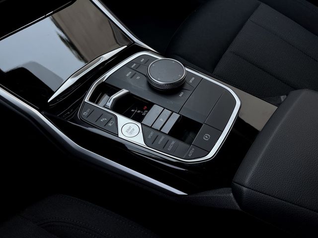 Foto Nummer 10: BMW 330e