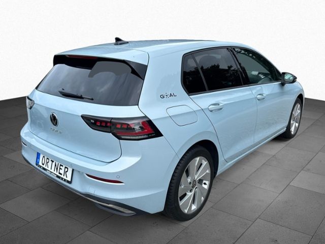 Fahrzeugabbildung Volkswagen Golf VIII 1.5 TSI GOAL LED KAMERA AHK KEYLESS SH