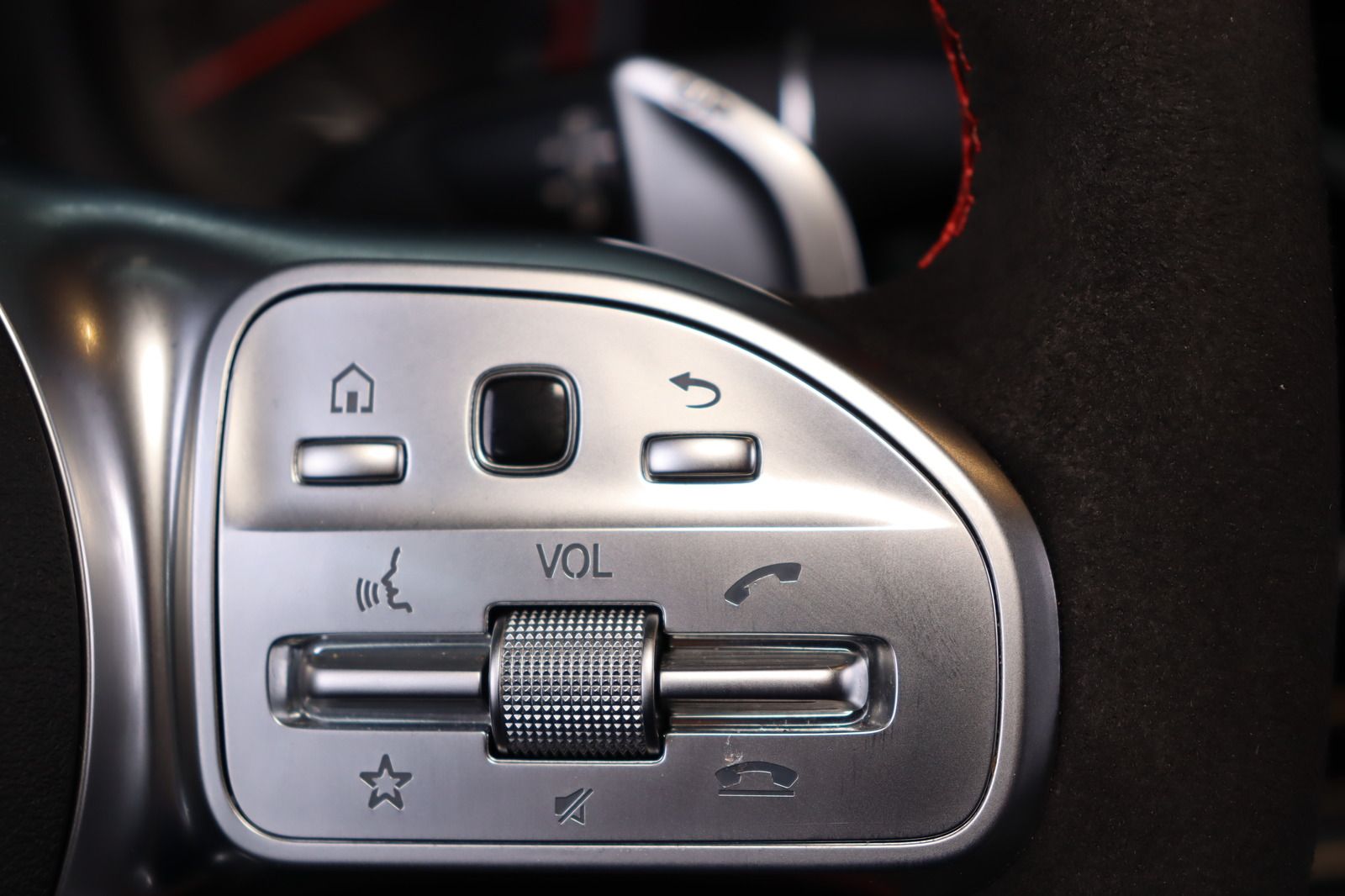 Fahrzeugabbildung Mercedes-Benz C 43 AMG 4Matic * Pano * LED * Parkassist.