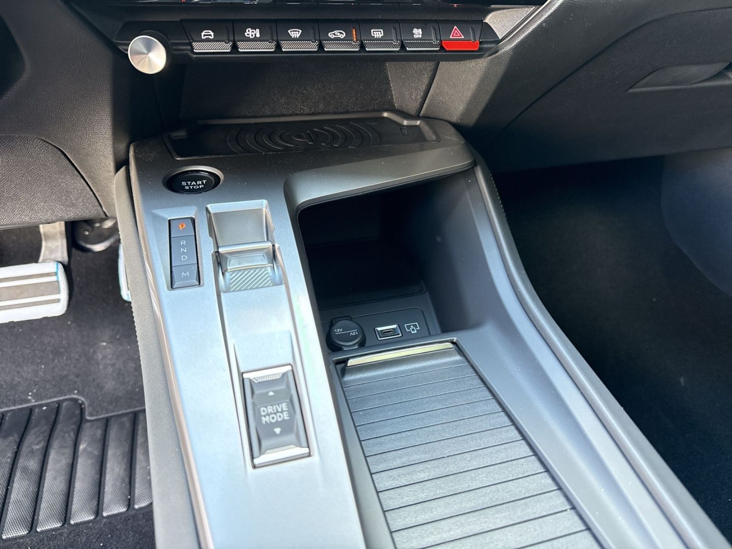 Peugeot 408 - Bild 22