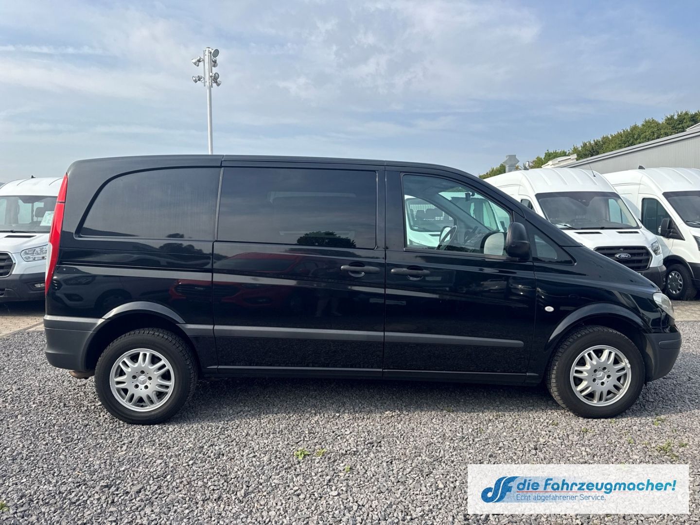 Fahrzeugabbildung Mercedes-Benz Vito Mixto 111 CDI kompakt DPF *EXPORT