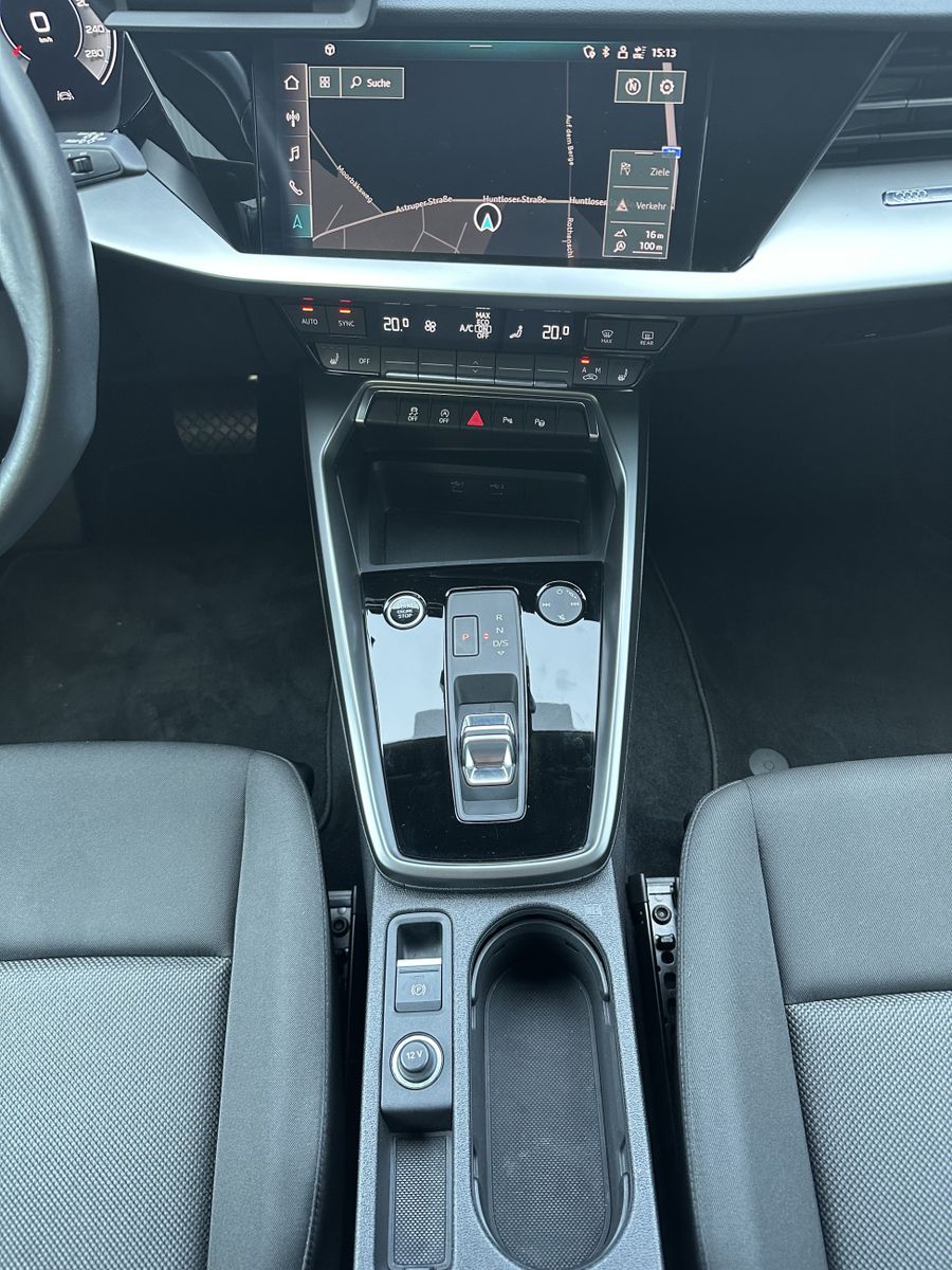 Fahrzeugabbildung Audi A3 SpB 30 TDI S-Line NAV+LED+ACC+KAMERA+17ZO+SHZ
