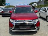 Mitsubishi Outlander 2.2 DI-D Top ClearTec 4WD Auto*7 Sitze - Mitsubishi Gebrauchtwagen