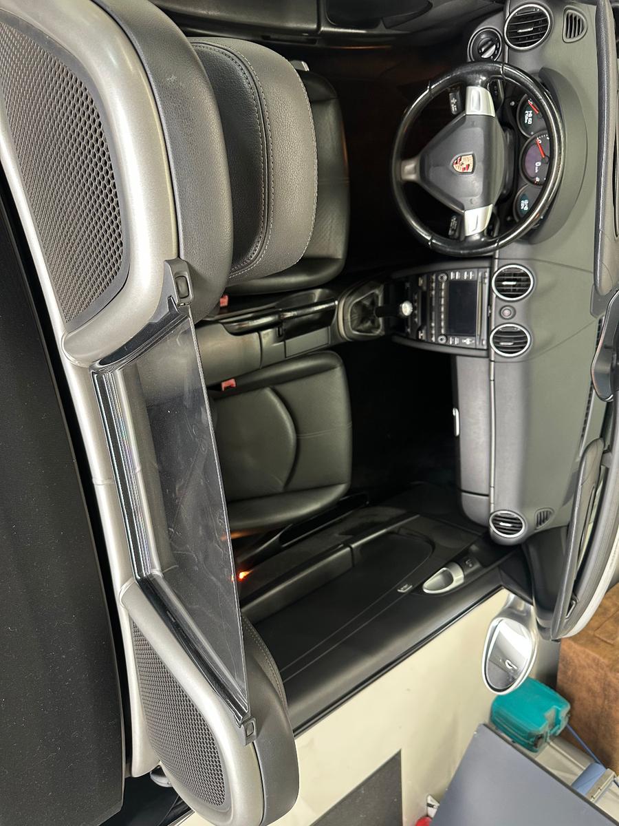 Porsche Boxster 987 2.9 256 ch BVM / Bi-Xénon / PCM / Jantes Carrera 19"