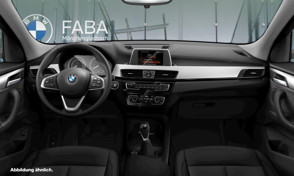 BMW X1 sDrive18i Advantage DAB Komfortzg. Tempomat, миниатюра 3