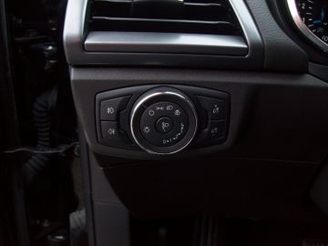 Bild 13 Ford Mondeo Turnier 1.5 Titanium Navi SHZ FSHZ AHK AT