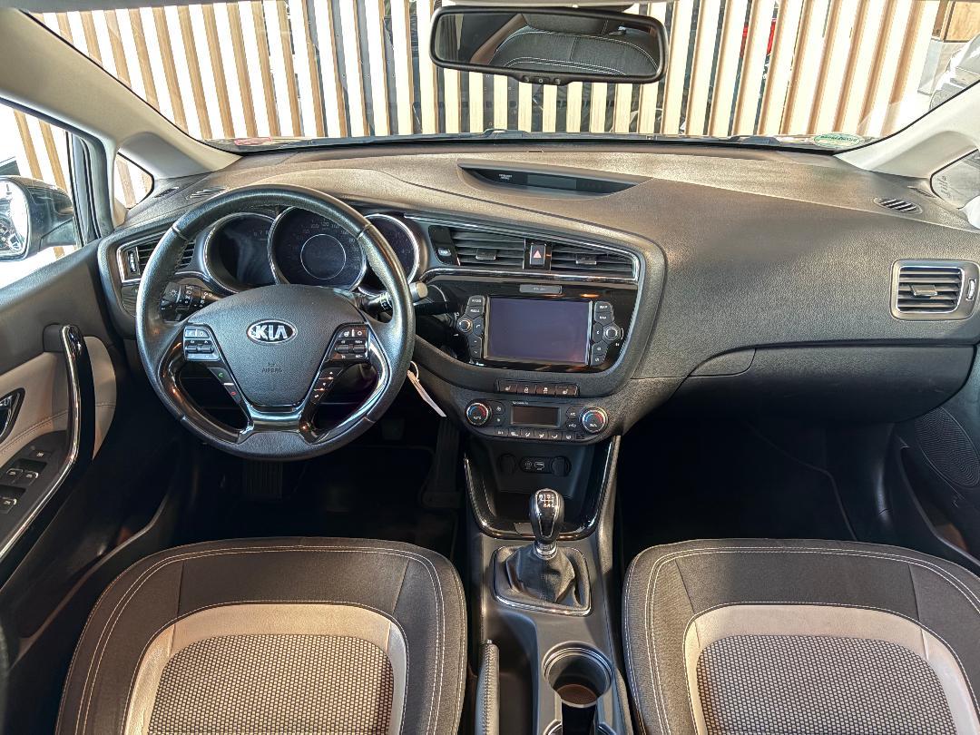 Kia cee'd SW Dream Team / Kamera / SHZ / Tempomat