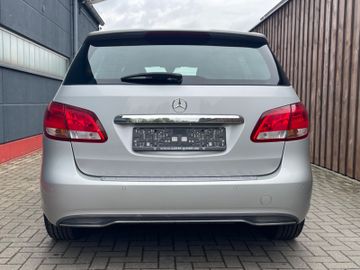 Mercedes B 220 - 5