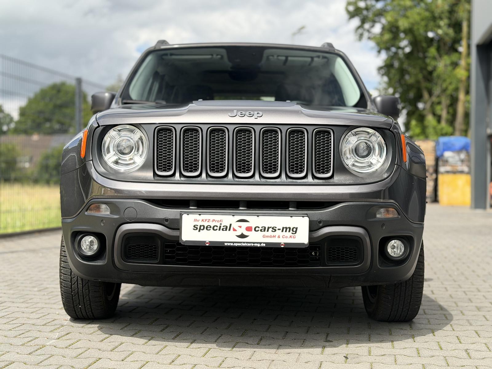 Jeep Renegade Trailhawk 4WD KeylessGO Pano