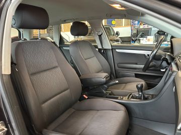 MYAUTOCENTER – Gebraucht- und Jahreswagen mit Werkstattservice in Pfaffenhofen Audi A4 Avan *TEMPO*PDC*NAVI*SZHZ*XENON*