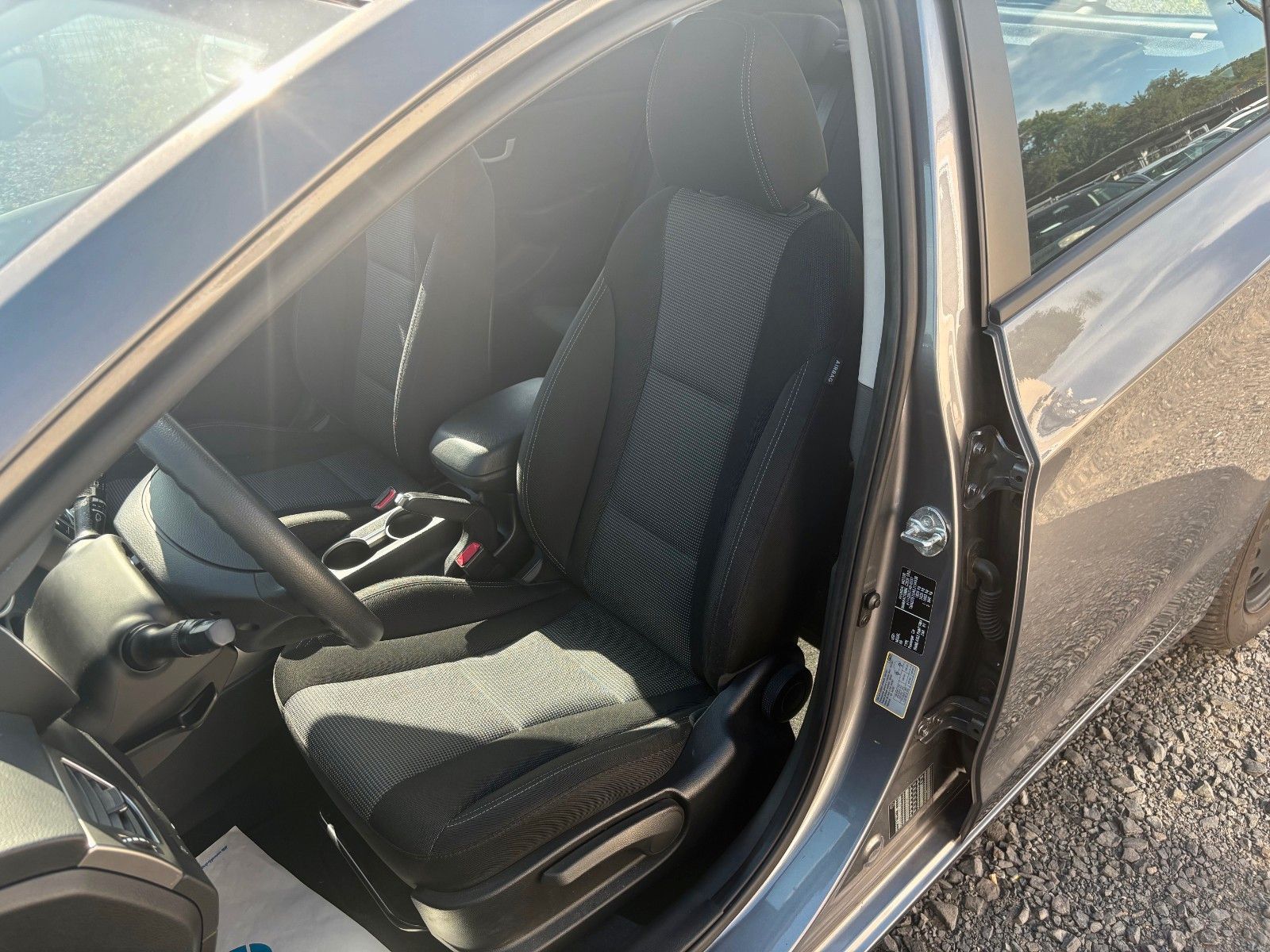 Fahrzeugabbildung Hyundai i30 1.6 CRDi 81kW Klima 2.HAND PDC Freisprech