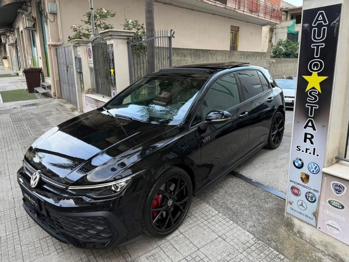Volkswagen Golf 8.5 GTI 2.0 TSI 265CV imagem 2
