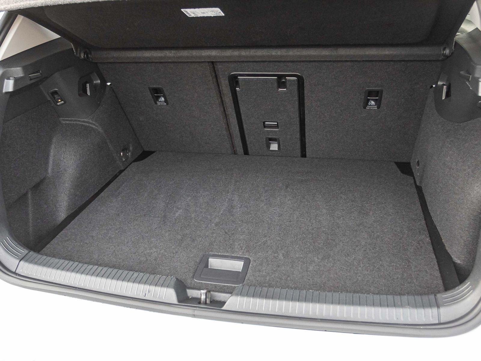 Volkswagen Golf VIII 1.5 eTSI Goal DSG Navi LED CarPlay ACC, миниатюра 15