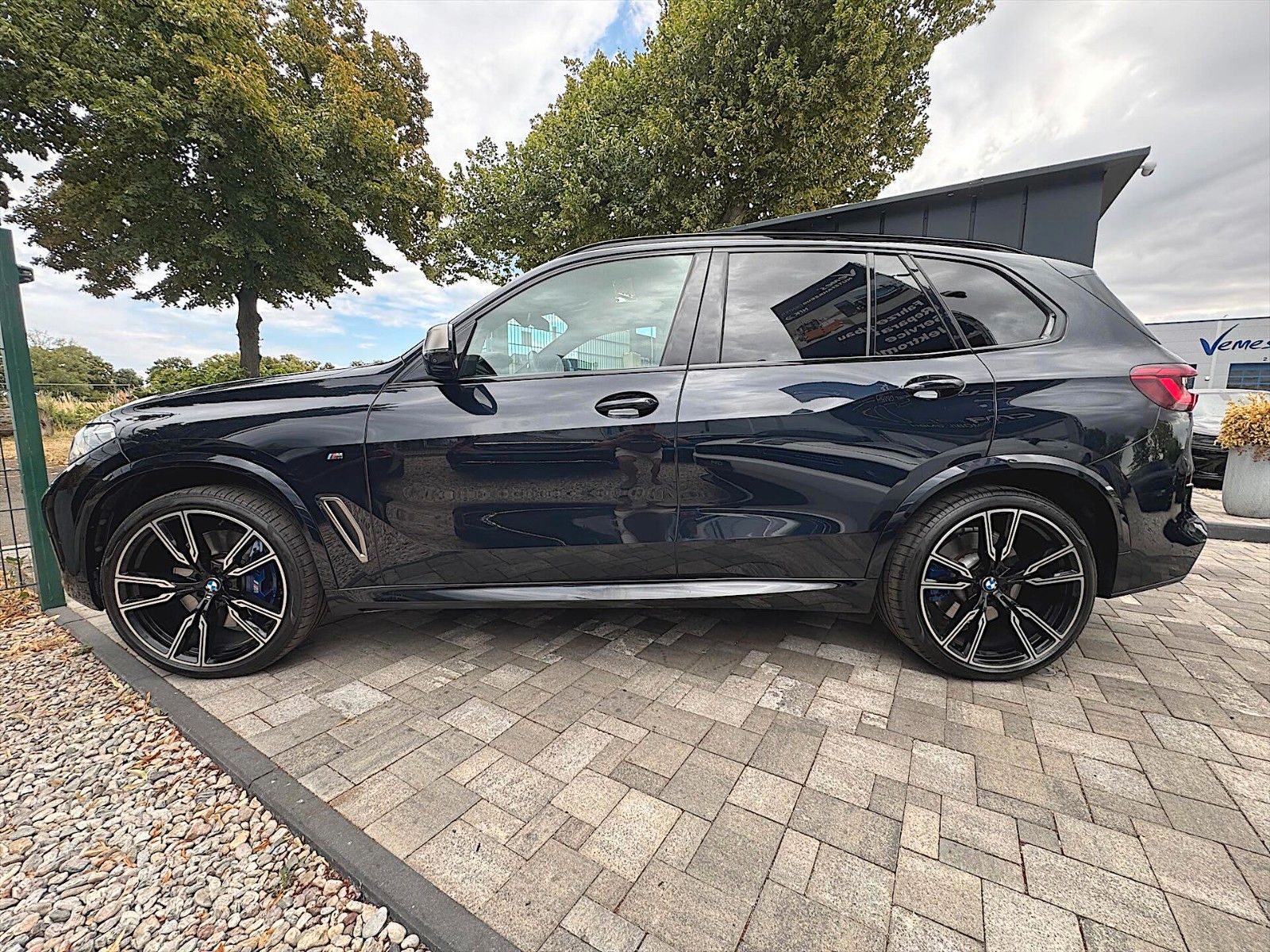 Fahrzeugabbildung BMW X5 M50d Performance Shadow Line *LASER*Pano*ACC*