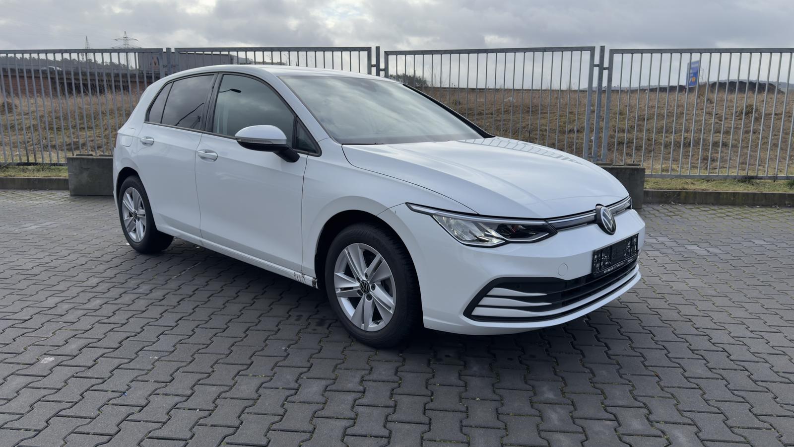 Volkswagen Golf 2.0 TDI DSG Life/Navi/Kamera/Spur/LED/ACC/