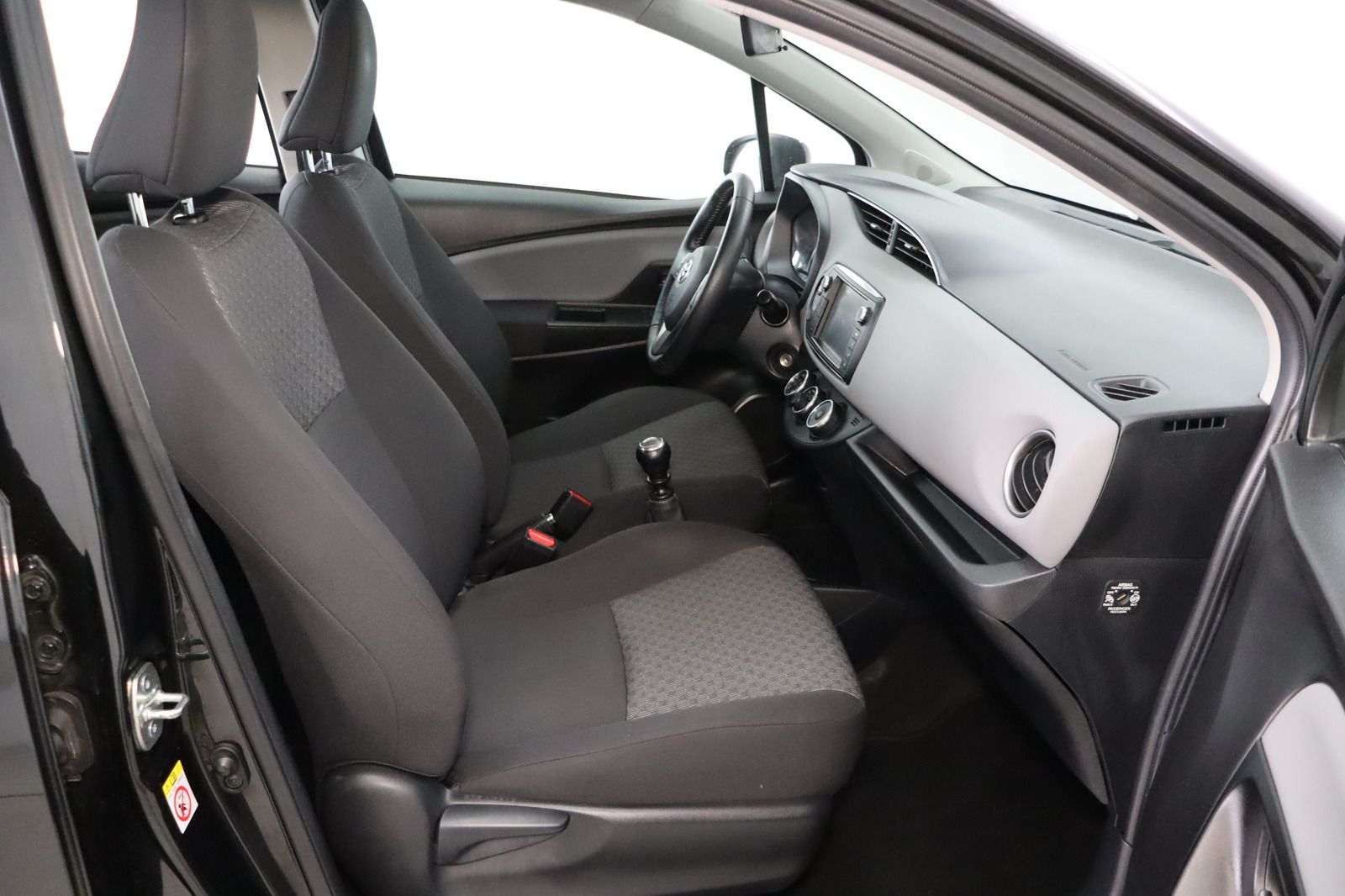 Fahrzeugabbildung Toyota Yaris * RFK * Sitzhzg. * Bluetooth Comfort
