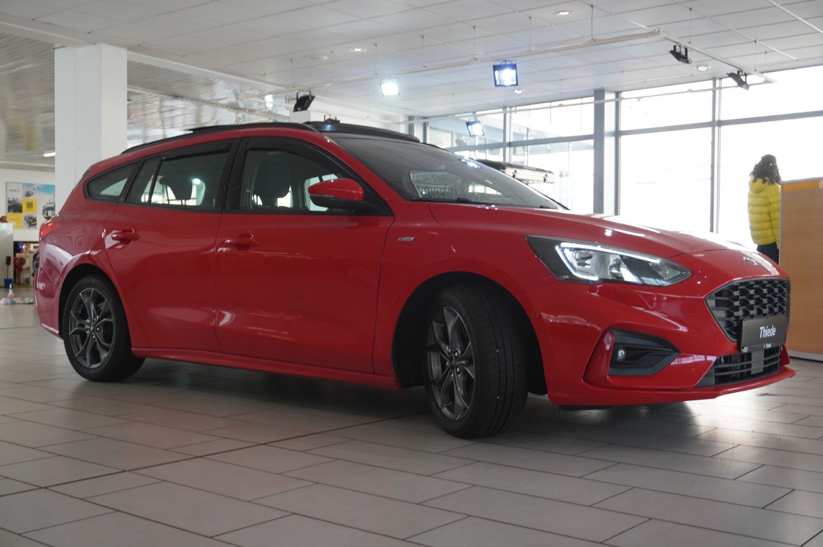 Fahrzeugabbildung Ford Focus 1,0 ST LINE SPORT NAVI/LED/KAMERA/PANO./SH
