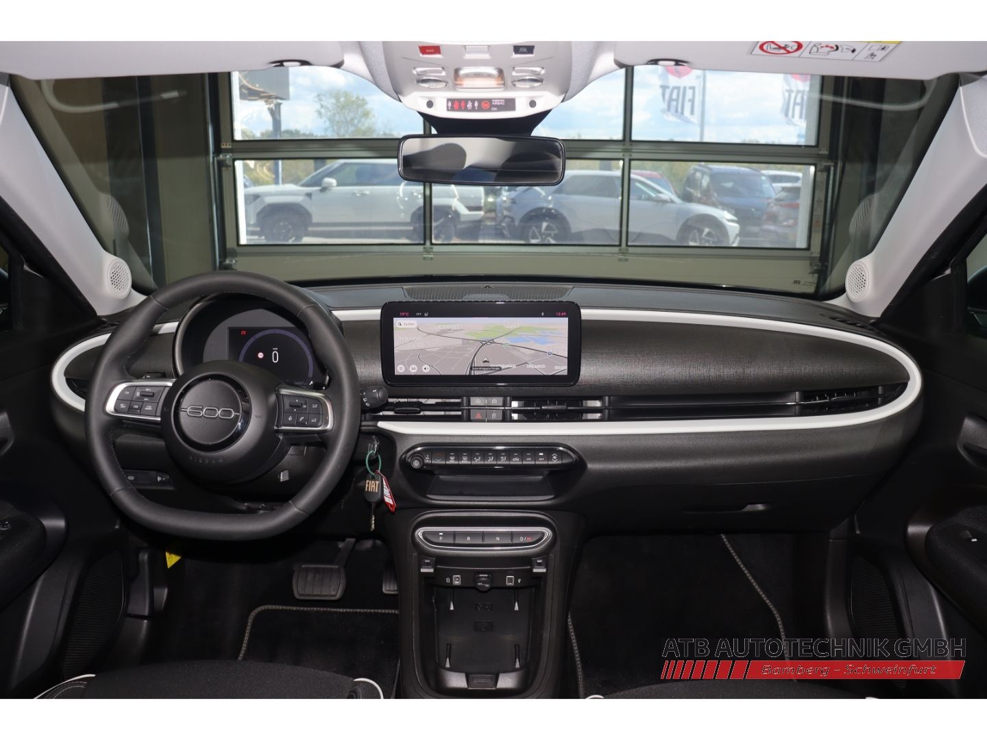 Fahrzeugabbildung Fiat 600 125-Jahre-Edition Hybrid 1,2 T3 74kW (100PS)