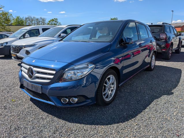 Mercedes-Benz B 180 Panoramadach Leder SHz Alu