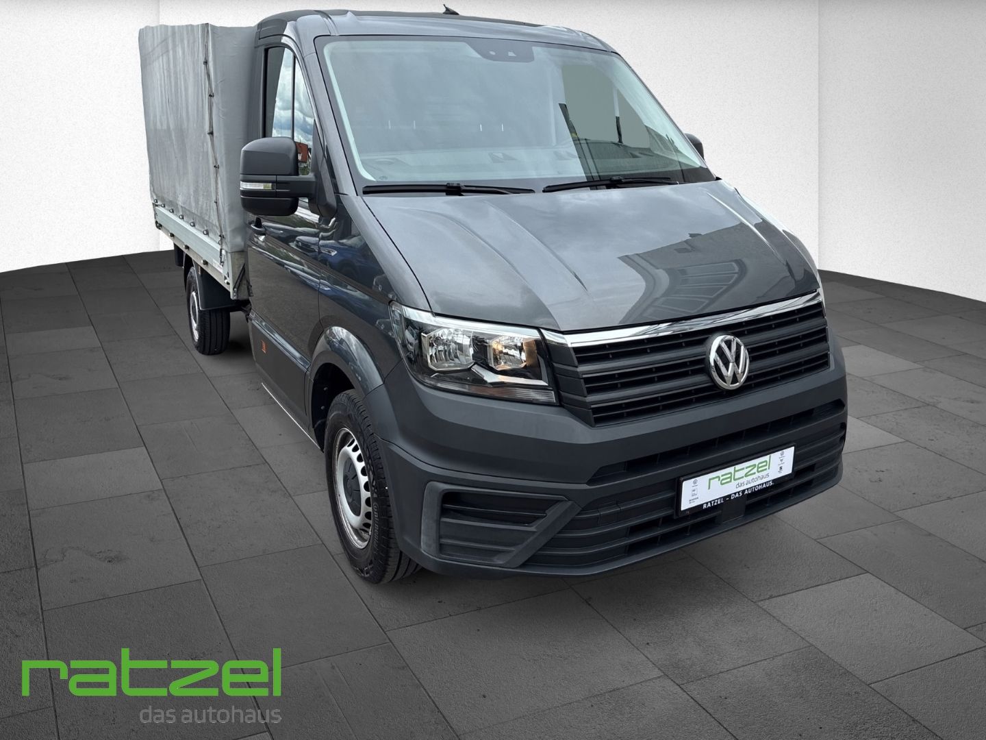 Fahrzeugabbildung Volkswagen Crafter mittellang FWD Pritsche Plane Spriegel S