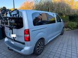 Peugeot Traveller 2,0l BlueHDi 180 S&S EAT6 Allure L... - silberne Peugeot Traveller