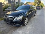 Mercedes-Benz Mercedes E500 4 Matic AMG Packet - Mercedes-Benz E 500: 4matic