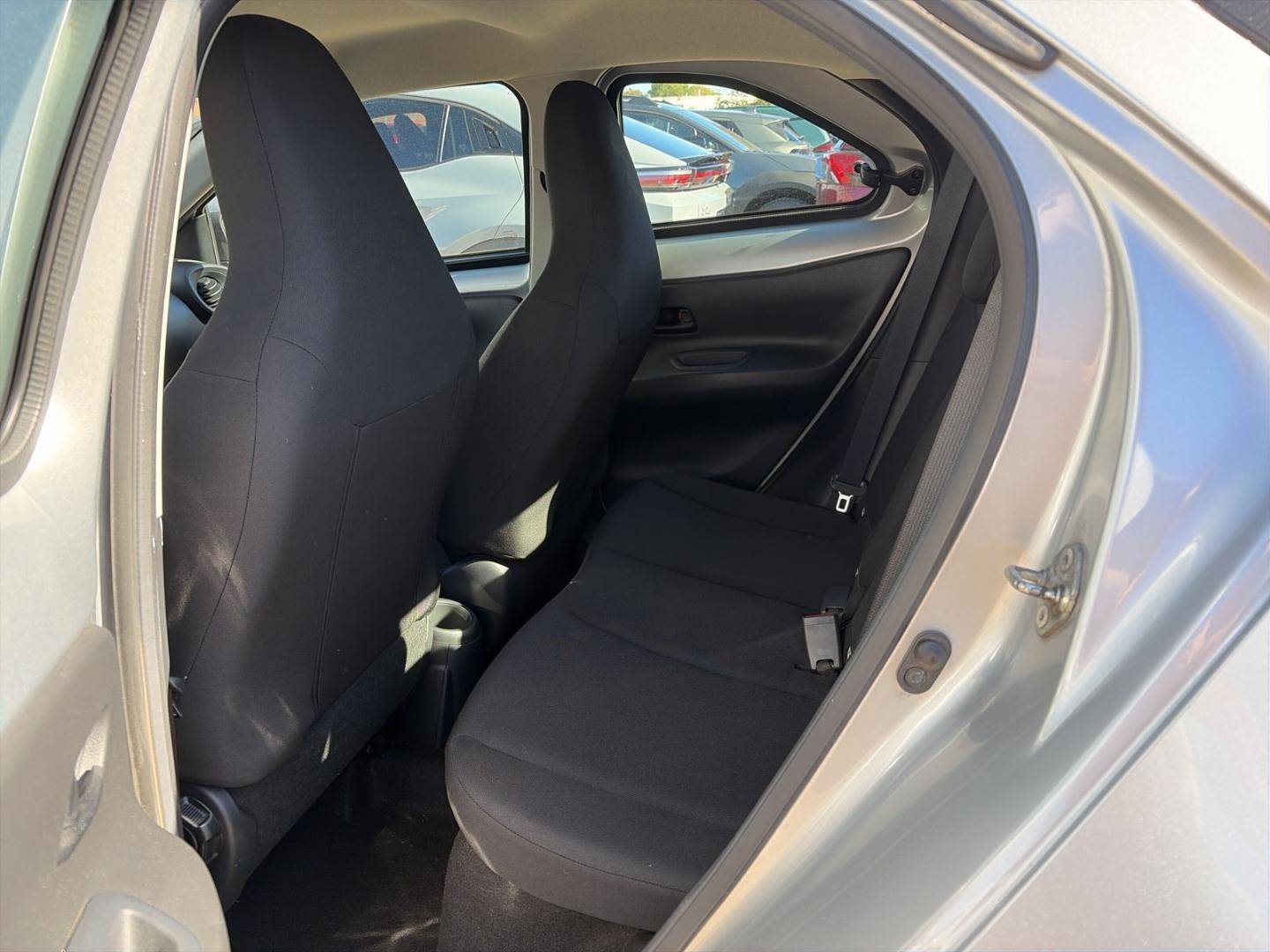 Toyota Aygo X Basis Apple CarPlay Android Auto Musikstr