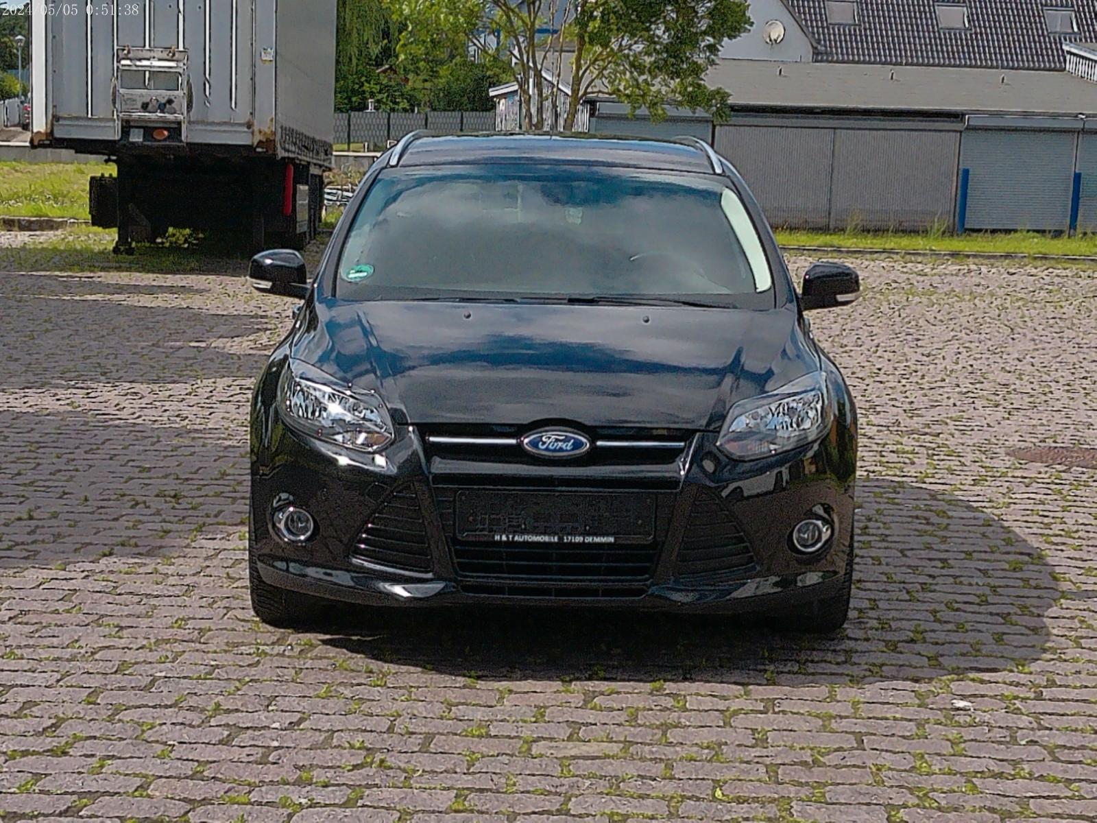 Ford Focus Turnier Titanium TÜV NEU S-HEFT AUTOMATIK