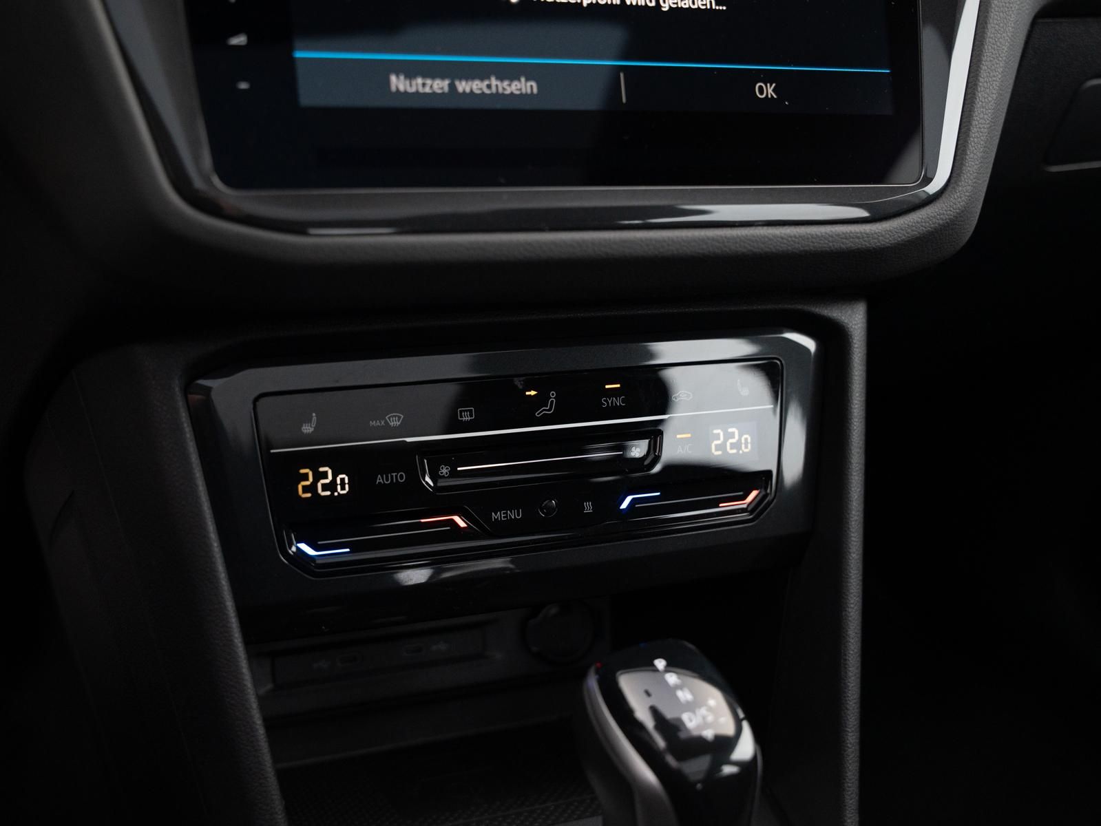Volkswagen Tiguan Elegance 4Motion Business Premium PANO foto 25