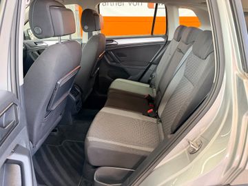 Volkswagen Tiguan - 9