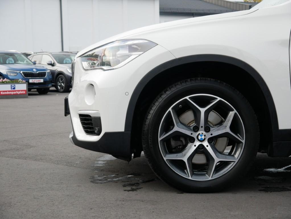 BMW X1 sDrive 20 i xLine LED Navi Kamera Sitzheizung