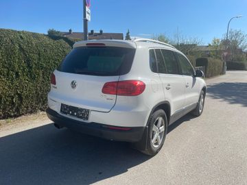 Volkswagen Tiguan - 4