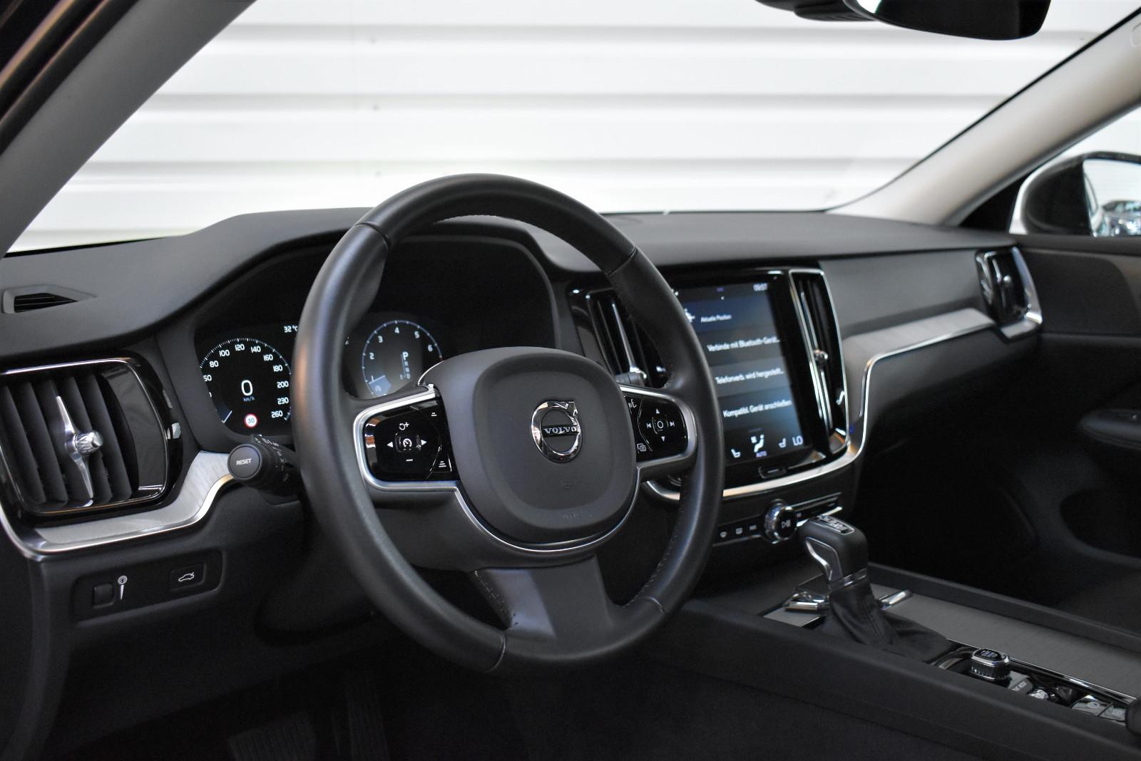 Volvo V60 Kombi Inscription+Kamera+Tempomat+LED+Keyles