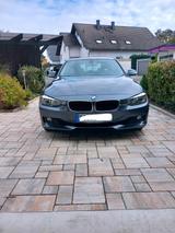 BMW 320i Anthrazitgrau BJ 08/2013  90.000km - BMW mit Benzin-Antrieb: Limousine, 3.0