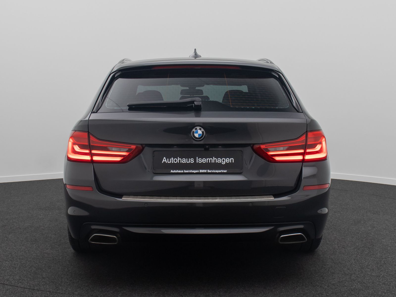 Fahrzeugabbildung BMW 540i xD HUD Kamera MSport Komfort Panorama19Zoll