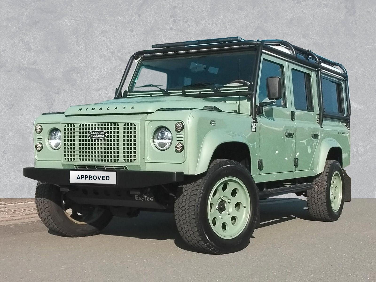 Land Rover Defender 110 Heritage Station Wagon